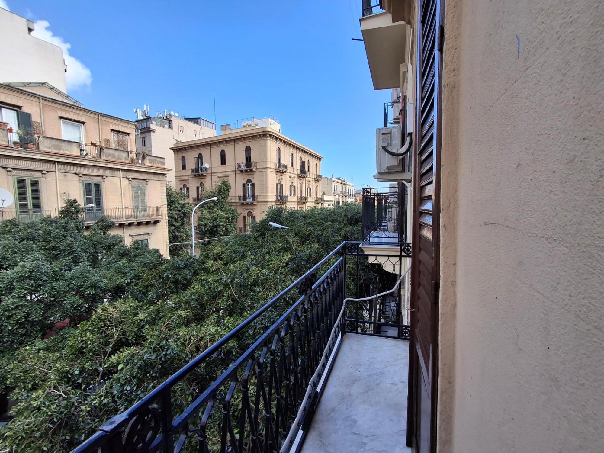 Casa Maria Rosa Deliziosa Apartment ปาแลร์โม ภายนอก รูปภาพ